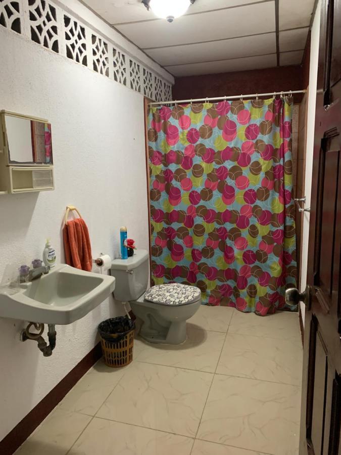 Casa Cisneros Bed & Breakfast León Zewnętrze zdjęcie
